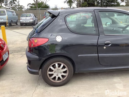 2003 PEUGEOT 206 1.6, VALEO BRAND, T1, 10/99-11/07 5802C9 STARTER