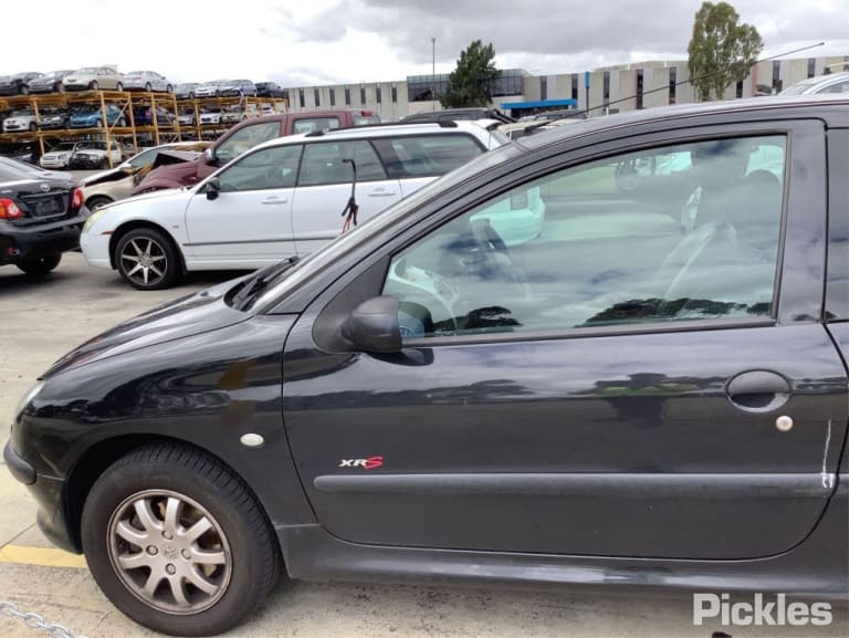 2003 PEUGEOT 206 1.6, VALEO BRAND, T1, 10/99-11/07 5802C9 STARTER