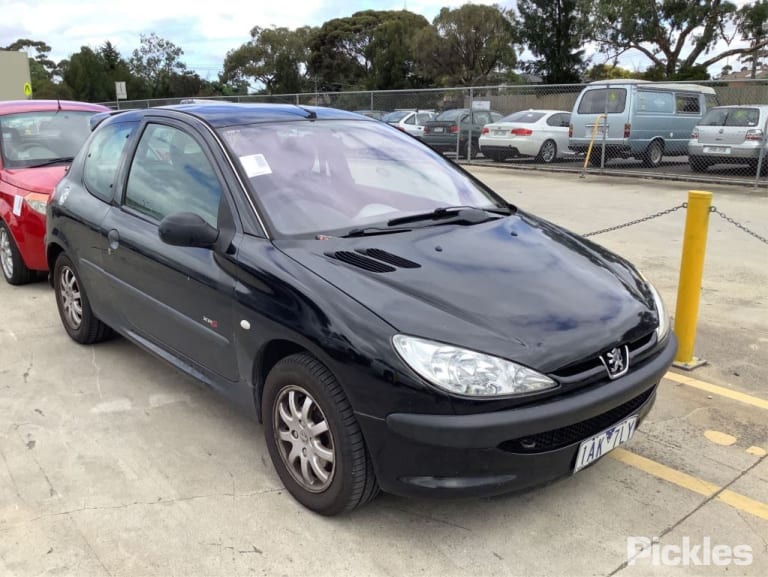 2003 PEUGEOT 206 1.6, VALEO BRAND, T1, 10/99-11/07 5802C9 STARTER