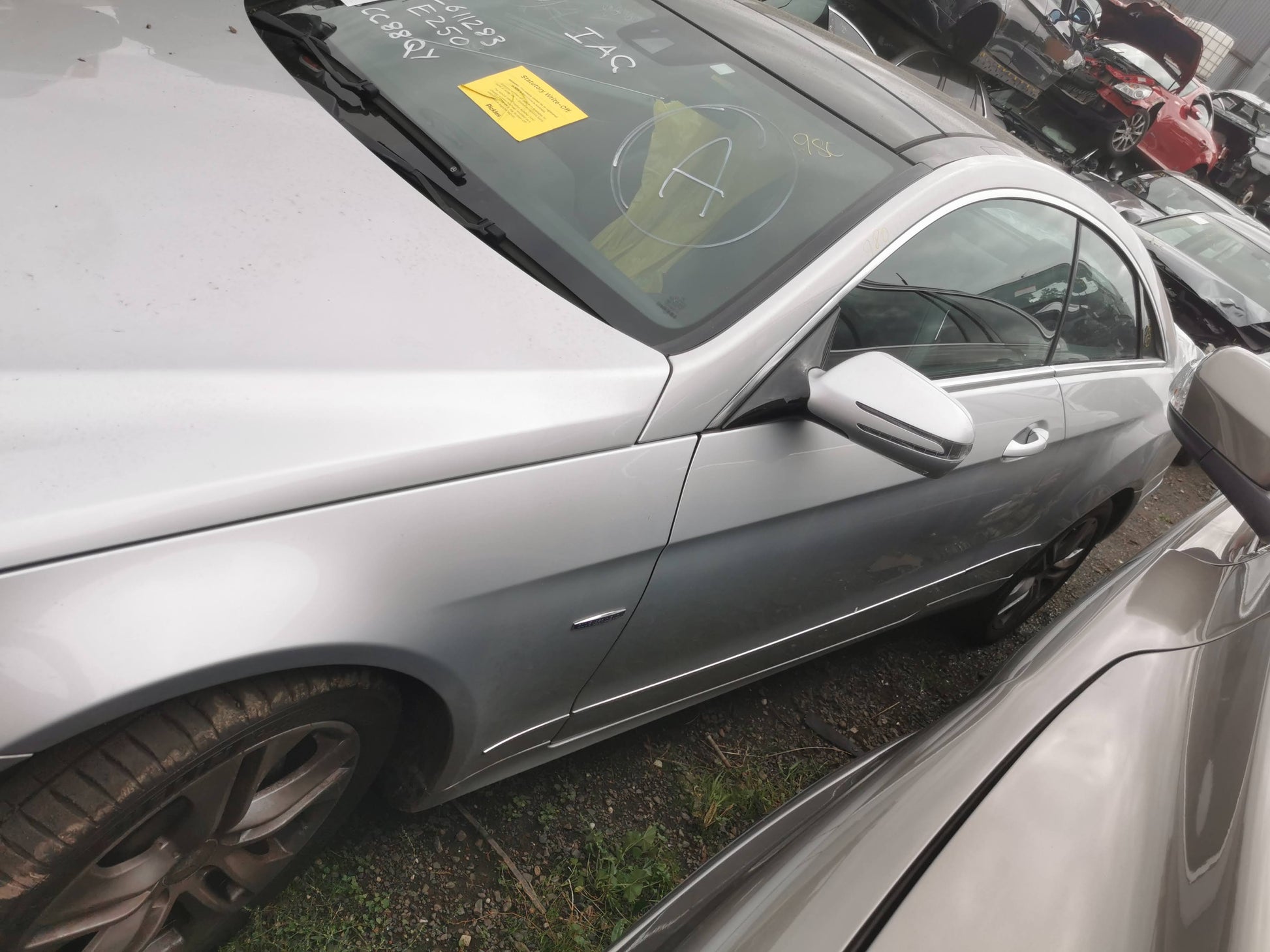 2009 MERCEDES E CLASS C207/A207, COUPE/CABRIO, 07/09- A2043300625 RIGHT FRONT HUB ASSEMBLY