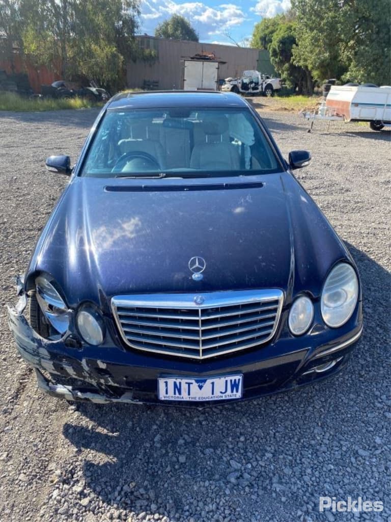 2008 MERCEDES E CLASS RIGHT FRONT DOOR LOCK, W211/S211, 08/02-12/09 A2117200435 DOOR BOOT GATE LOCK