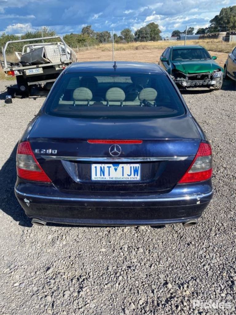 2008 MERCEDES E CLASS RIGHT FRONT DOOR LOCK, W211/S211, 08/02-12/09 A2117200435 DOOR BOOT GATE LOCK