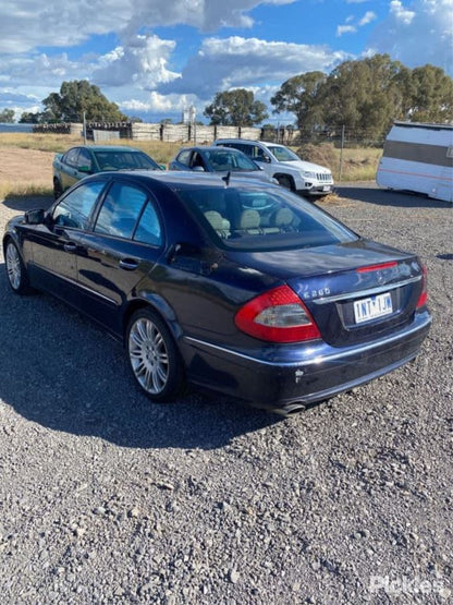 2008 MERCEDES E CLASS RIGHT FRONT DOOR LOCK, W211/S211, 08/02-12/09 A2117200435 DOOR BOOT GATE LOCK