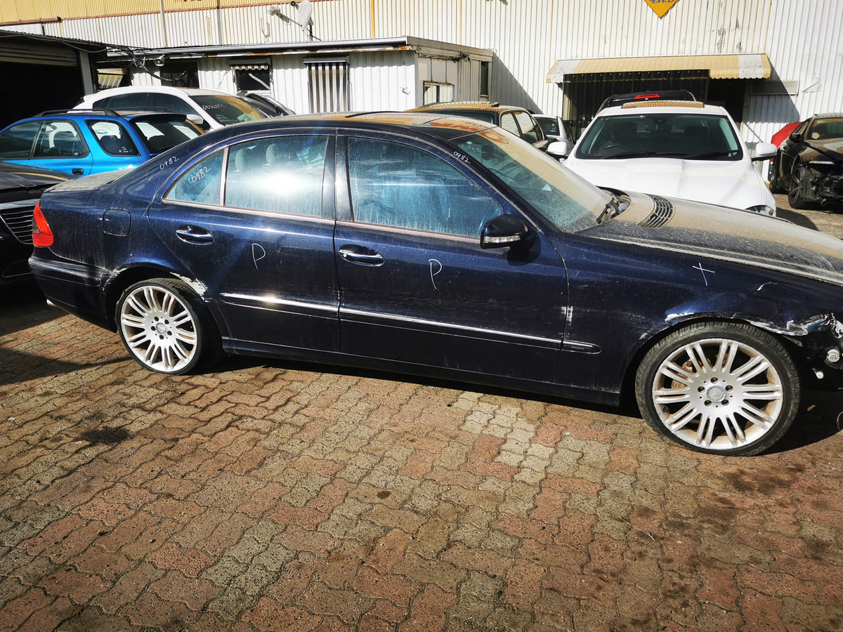 2008 MERCEDES E CLASS W211/S211, POWER, 08/02-12/09 A2117200446 RIGHT FRONT WINDOW REG MOTOR