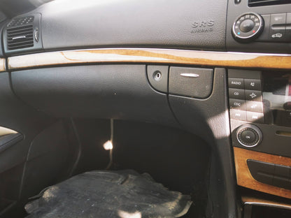 2008 MERCEDES E CLASS RIGHT FRONT DOOR LOCK, W211/S211, 08/02-12/09 A2117200435 DOOR BOOT GATE LOCK