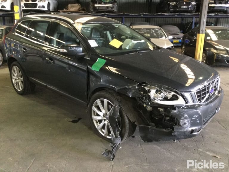 2013 VOLVO XC60 DZ, 02/09-04/17 31457679 RIGHT FRONT DOOR