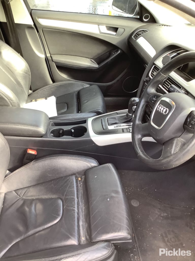2009 AUDI A4 B8 8K, SEDAN/WAGON, 02/08-01/16  LEFT FRONT DOOR WINDOW