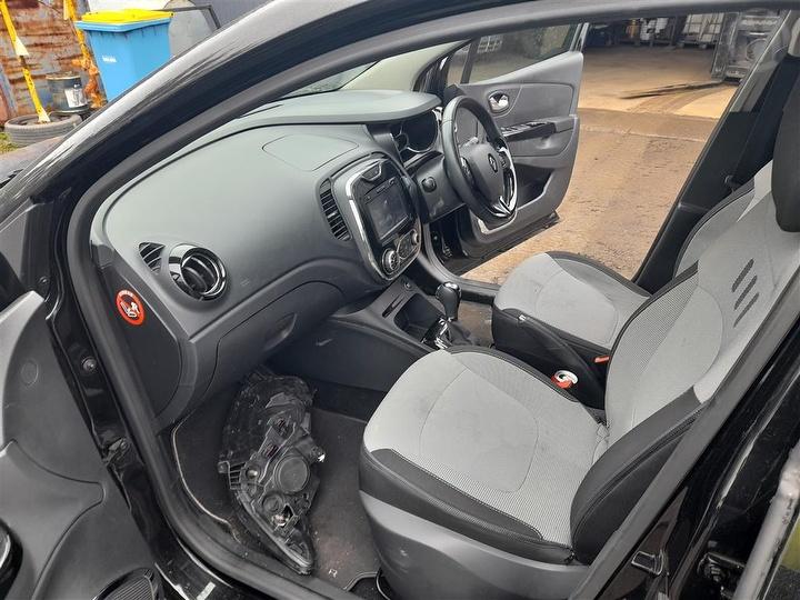 2015 RENAULT CAPTUR J87, 08/14- 631008862R RIGHT GUARD