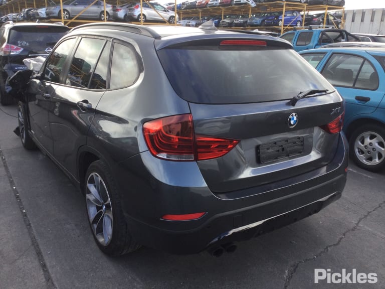 2013 BMW X1 E84, 04/10-07/15  RIGHT FRONT DOOR