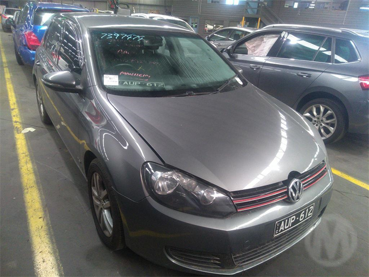 2011 VOLKSWAGEN GOLF GEN 6, HATCH, STANDARD, NON PARK SENSOR TYPE, 10/08-03/13 5K6807421 REAR BUMPER