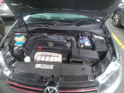 2011 VOLKSWAGEN GOLF GEN 6, COMFORTLINE/TRENDLINE, HALOGEN TYPE, 10/08-03/13 5K2941006H RIGHT HEADLAMP