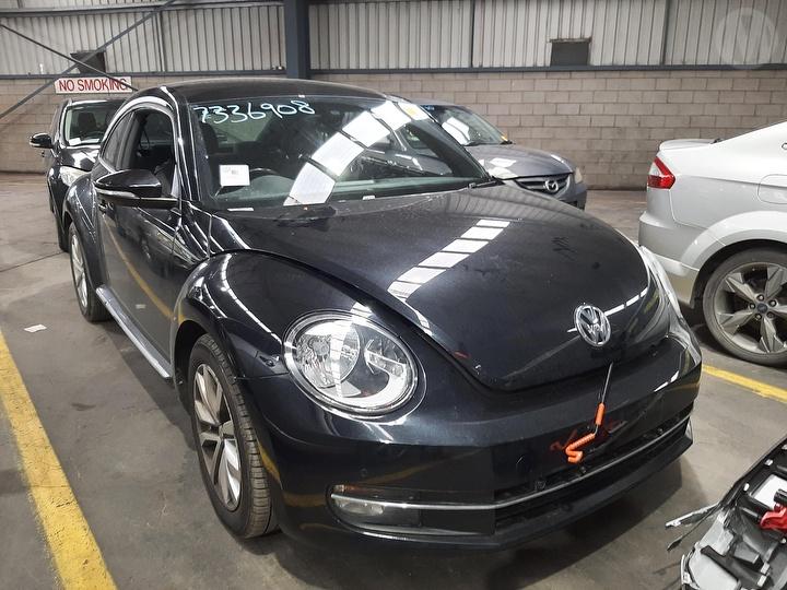 2014 VOLKSWAGEN BEETLE FRONT W/ ARCH, 01/13-12/16 5C5821022C RIGHT GUARD