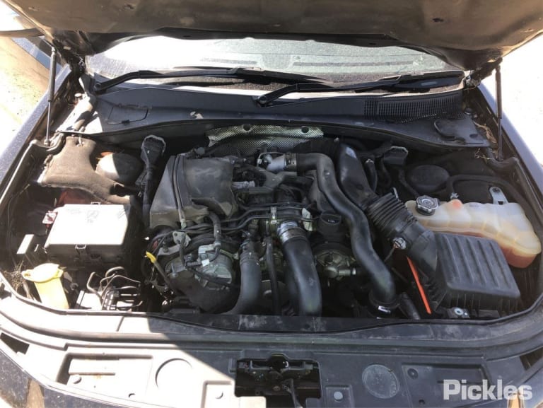 2014 CHRYSLER 300C LX2, 07/12-12/21 5168420AD RIGHT FRONT HUB ASSEMBLY