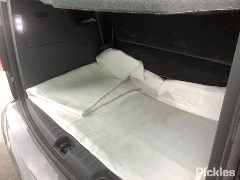 2017 VOLKSWAGEN CADDY 2KN, TAILGATE TYPE, 07/15-02/21 2K2945096T RIGHT TAILLIGHT