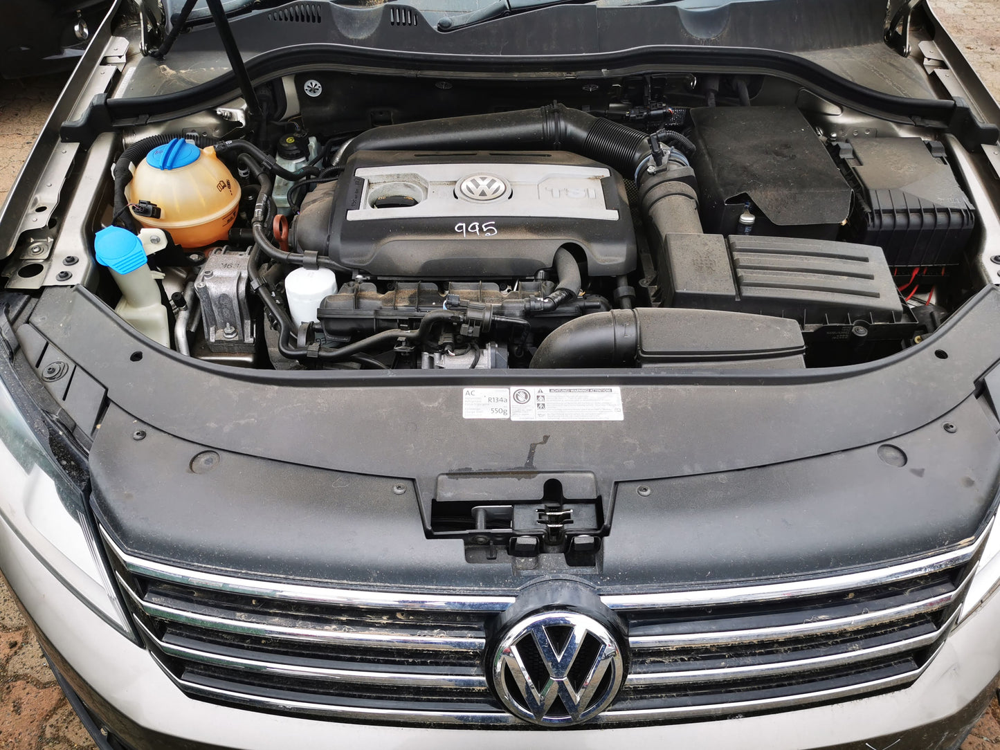 2012 VOLKSWAGEN PASSAT 3C/MK6 B7, SEDAN/WAGON, 09/10-05/15 3AA837461B LEFT FRONT WINDOW REG MOTOR