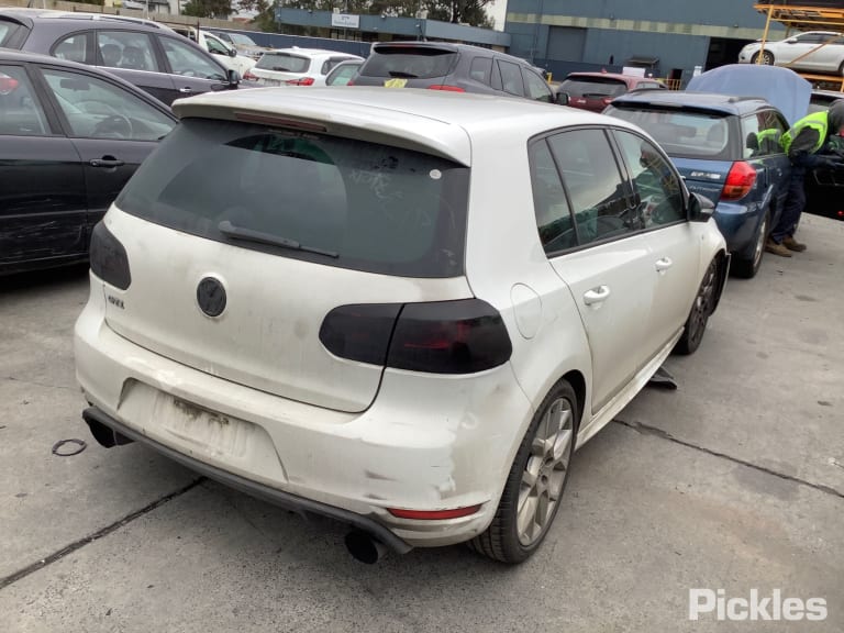 2012 VOLKSWAGEN GOLF TAILGATE LAMP (RH SIDE), GTD/GTi, GEN 6, 12/08-03/13  REAR GARNISH
