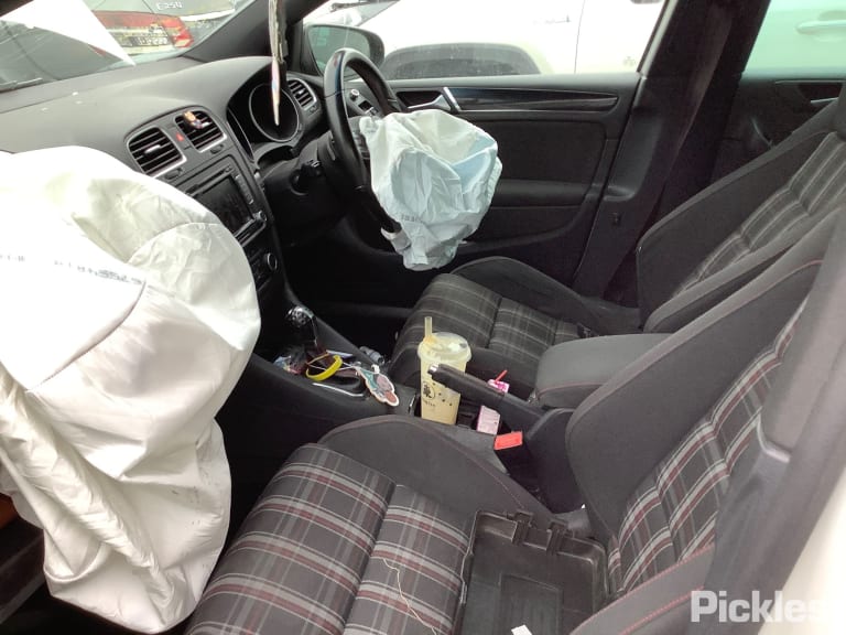 2012 VOLKSWAGEN GOLF GEN 6, 5DR HATCH, 12/08-03/13 5K6845026D RIGHT REAR DOOR WINDOW