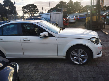 2013 MERCEDES C CLASS W204/S204/C204, SEDAN/WAGON/COUPE, NON AMG TYPE, 07/07-01/15 A2048800218 RIGHT GUARD