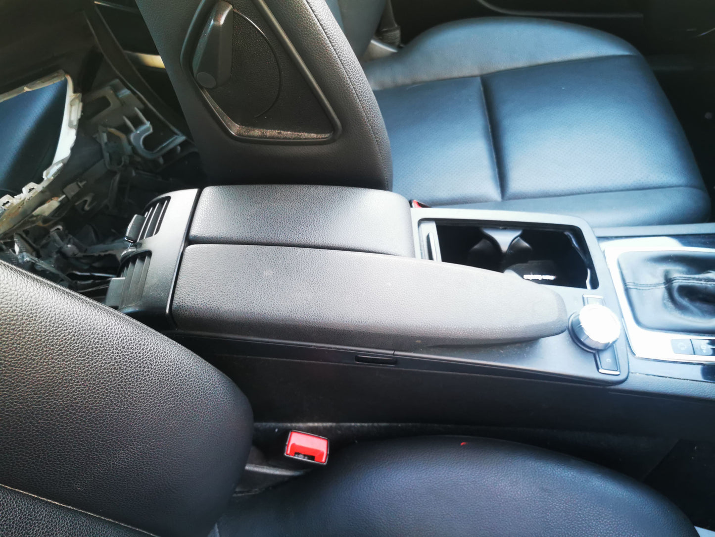 2013 MERCEDES C CLASS LH FRONT, SEAT BELT ONLY, W204/S204, SEDAN/WAGON, 05/11-07/14  SEAT BELT STALK