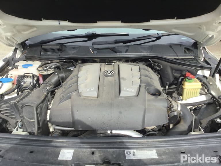 2011 VOLKSWAGEN TOUAREG KNEE, 7P, 07/11-04/18 7P2880841 RIGHT AIRBAG