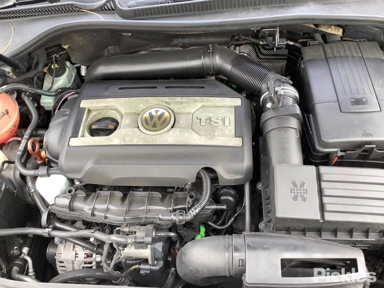 2011 VOLKSWAGEN GOLF GEN 6, PETROL, 10/08-01/16  OWNERS HANDBOOK