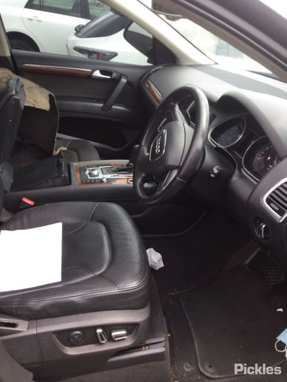 2009 AUDI Q7 MUSIC INTERFACE (GLOVEBOX), 4L, 09/06-08/15  RADIO CD DVD SAT TV