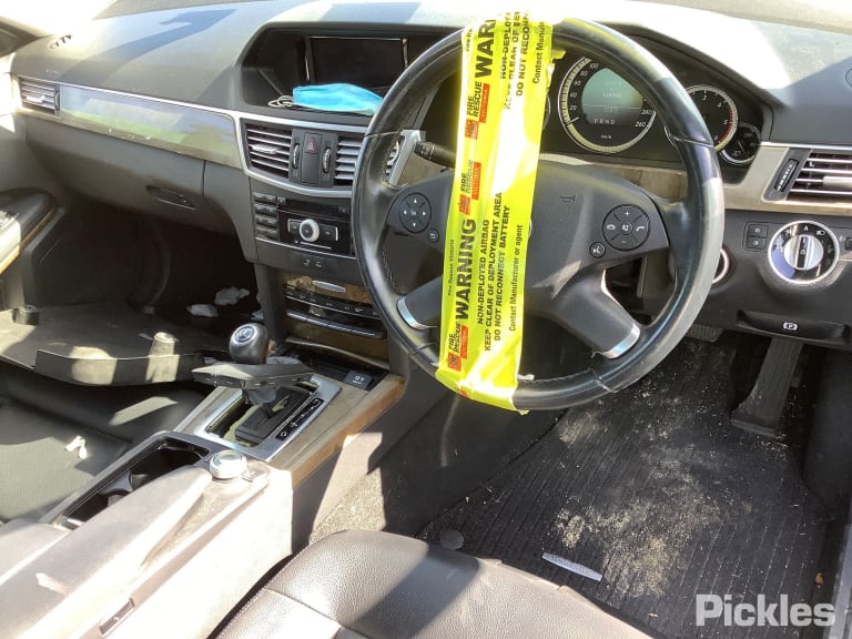 2011 MERCEDES E CLASS AUTO T/M, W212/S212/C207/A207, W/ECO AND SPORT DRIVE MODE BUTTON, ON CONSOLE, 07/09-05/13 A 204 267 82 24 GEAR STICK SHIFTER