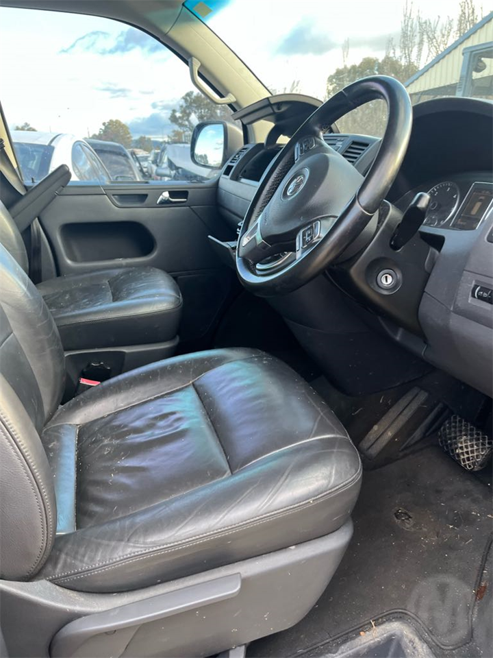 2010 VOLKSWAGEN TRANSPORTER T5, 08/04-06/15 7H0821101E LEFT GUARD