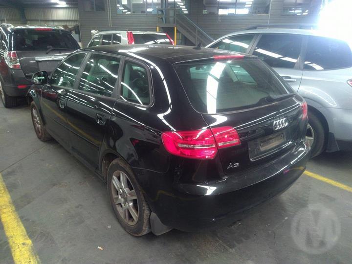 2009 AUDI A3 8P, 5DR TYPE, 03/04-04/13 8P4833052A RIGHT REAR DOOR
