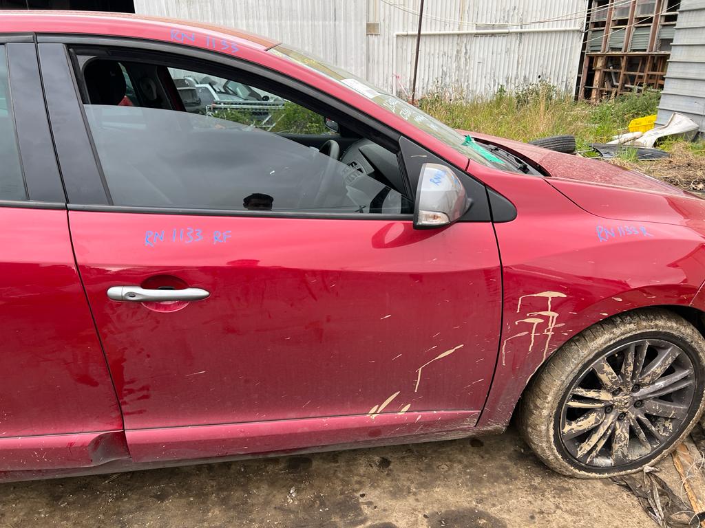 2014 RENAULT MEGANE X32/B95, 5DR HATCH, 09/10-05/16 823010007R LEFT REAR DOOR WINDOW