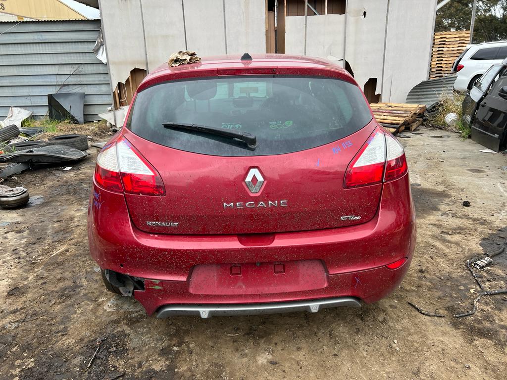 2014 RENAULT MEGANE X32/X95, 09/10-05/16 803007357R RIGHT FRONT DOOR WINDOW