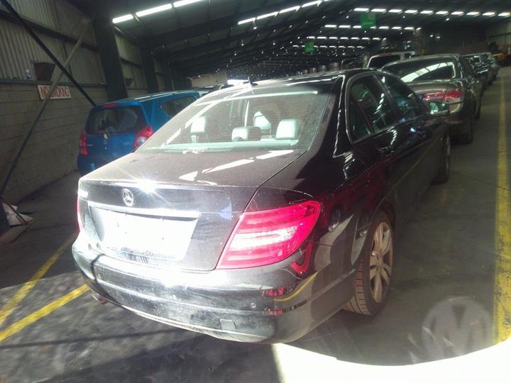 2012 MERCEDES C CLASS RIGHT FRONT DOOR LOCK, W204/S204, NON KEYLESS ENTRY TYPE, 07/07-07/14 A2047202835 DOOR BOOT GATE LOCK