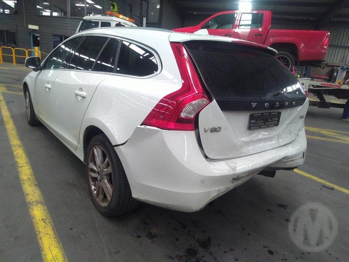 2012 VOLVO S60/V60 MK2, DIESEL, 2.0, D5204T2/D5204T3, ***USE PARTICULATE FILTER/DPF***, 12/10-04/14 36010027 CATALYTIC CONVERTER