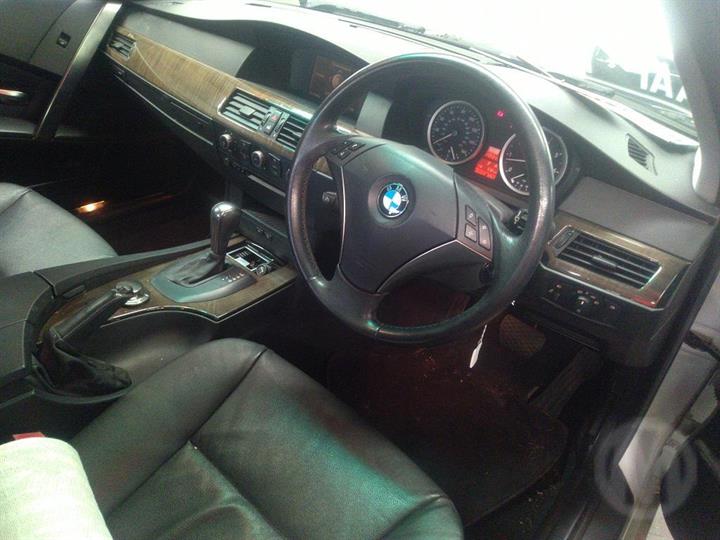 2005 BMW 5 SERIES E60, SEDAN, 10/03-04/10 51357110636 RIGHT REAR DOOR WINDOW