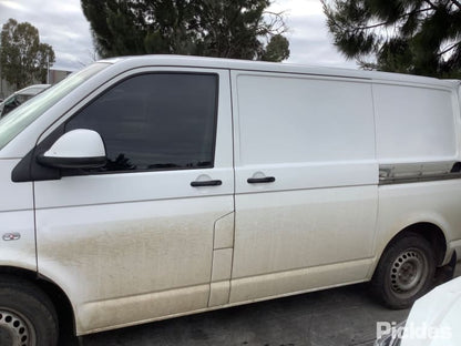 2010 VOLKSWAGEN TRANSPORTER T5, TRANSPORTER, VAN, BARN DOOR, 09/09-06/15 7H5945258A RIGHT TAILLIGHT