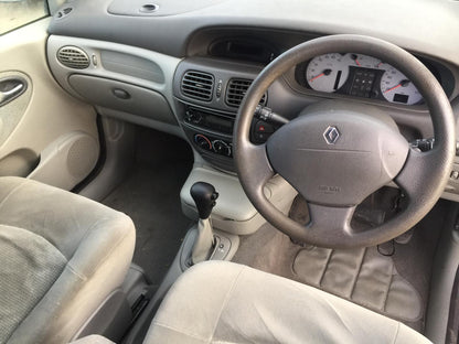 2003 RENAULT SCENIC J64, SILVER REFLECTOR SURROUND TYPE, 05/01-12/04 260609240R LEFT HEADLAMP