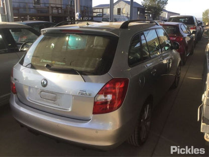 2014 SKODA FABIA 5JF, 132TSI RS, W/ CHROME INSERT, 08/11-12/14 5J2941017E LEFT HEADLAMP