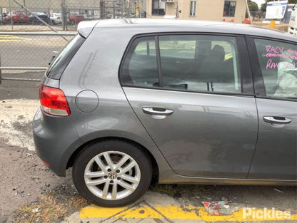 2009 VOLKSWAGEN GOLF GEN 6, 3DR/5DR HATCH, 12/08-03/13 5K0945093H LEFT TAILLIGHT