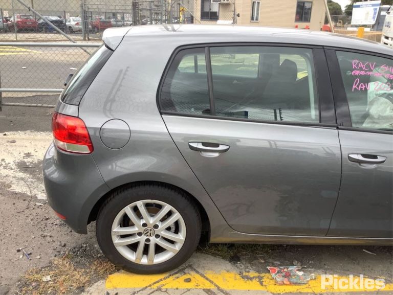 2009 VOLKSWAGEN GOLF GEN 6, PETROL, DENSO BRAND (7SEU17C), 12/08-01/16 1K0820859S A C COMPRESSOR