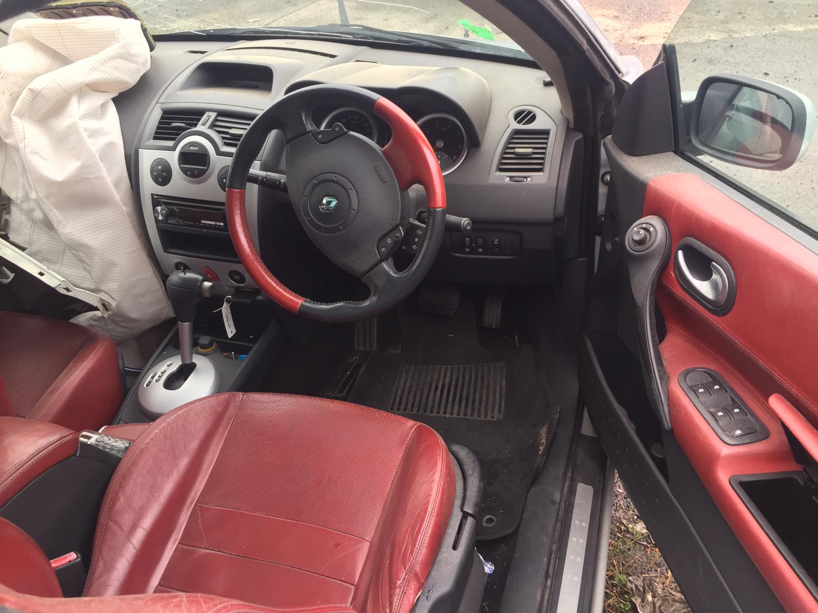 2005 RENAULT MEGANE CABRIO, E84 (STEEL ROOF TYPE), 12/03-08/10 8200142688 LEFT TAILLIGHT