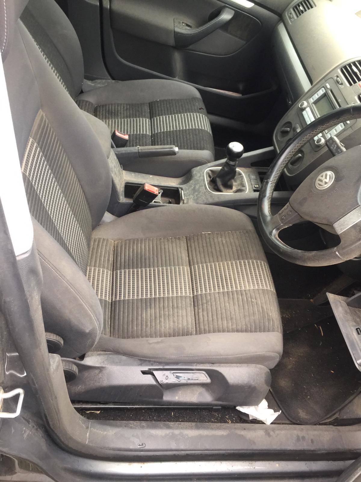 2008 VOLKSWAGEN GOLF GEN 5, HALOGEN, CHROME INSERT TYPE, 07/04-02/09 1K6941030AA RIGHT HEADLAMP