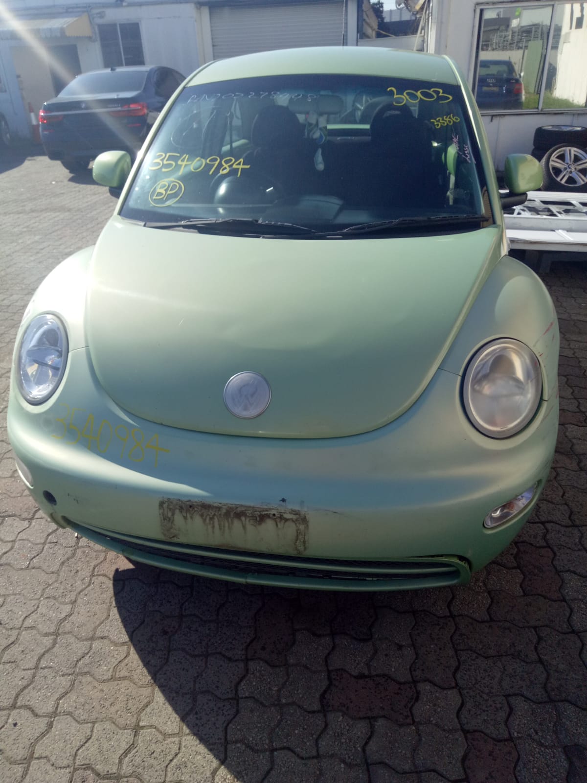 2001 VOLKSWAGEN BEETLE ON PLASTIC MODULE P/N 1C0907379C, ON MOTOR P/N 1J0614117E, 10/00-09/05 1J0614117E ABS PUMP MODULATOR