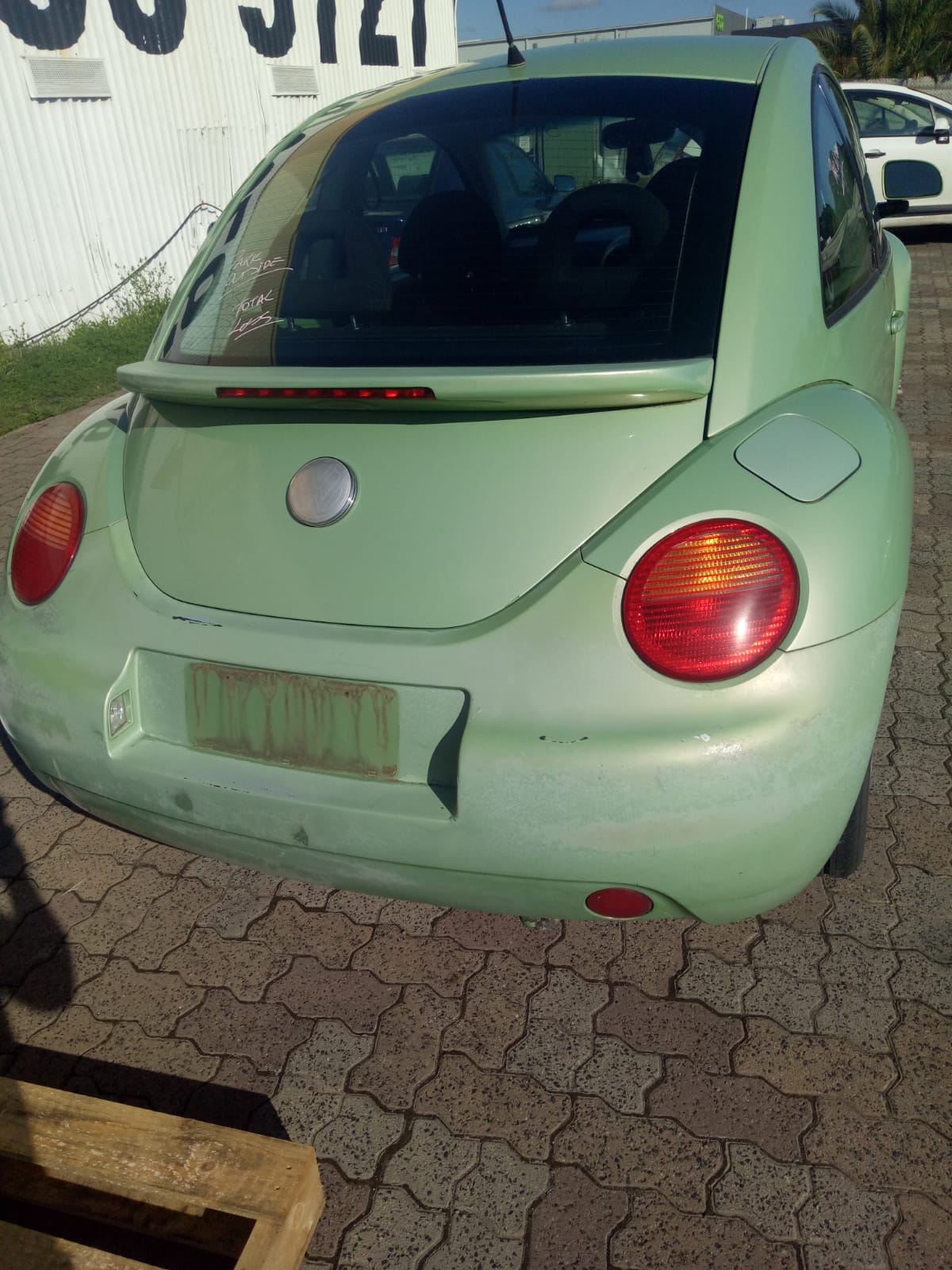 2001 VOLKSWAGEN BEETLE RIGHT FRONT DOOR LOCK, 01/00-09/05 6X2837014C DOOR BOOT GATE LOCK