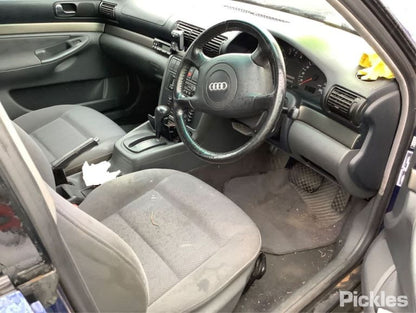 1998 AUDI A4 B5, 08/95-06/01 A8D5845206 RIGHT REAR DOOR WINDOW