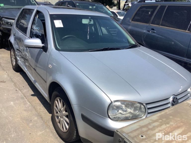 2001 VOLKSWAGEN GOLF GEN 4, HATCH, 09/98-06/04 (AUS ONLY) 1J6807421D REAR BUMPER
