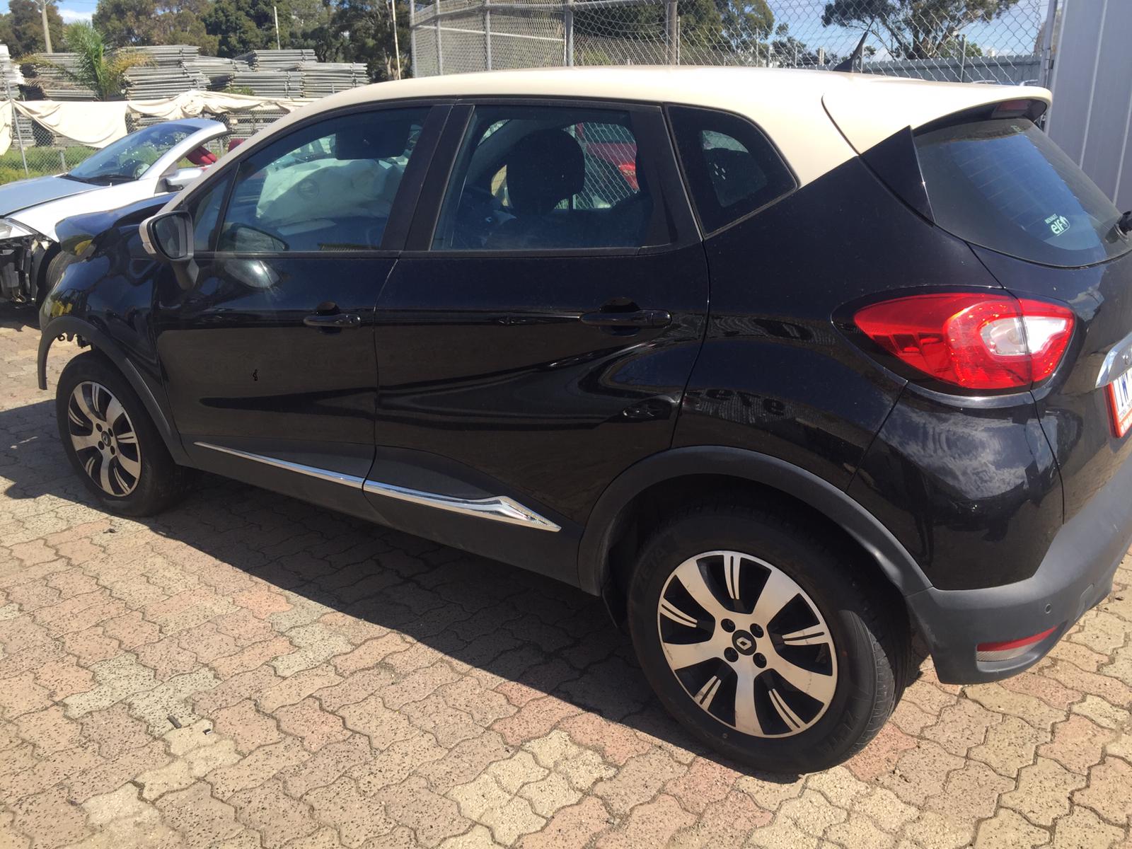 2016 RENAULT CAPTUR J87, 08/14-05/17 963016046R RIGHT DOOR MIRROR