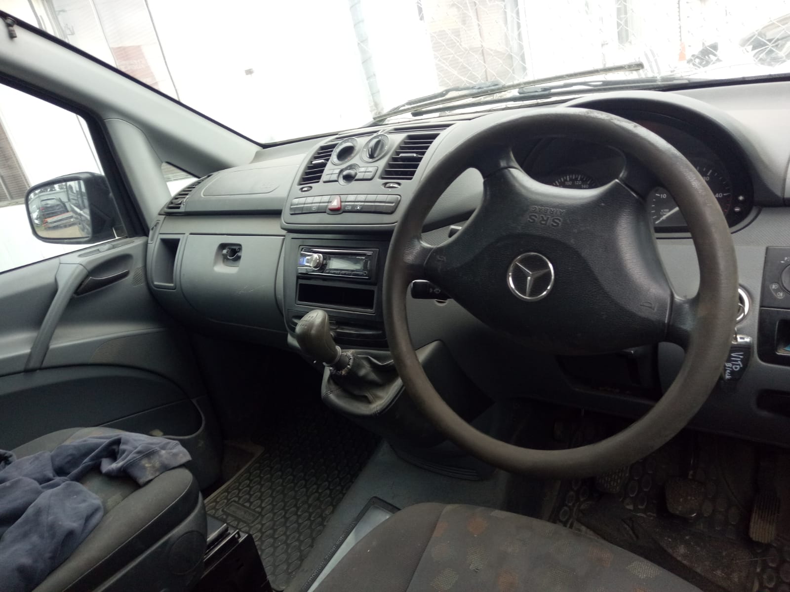 2010 MERCEDES VITO 639, DOOR REGULATOR ONLY, 05/04-02/15 A6399002900 LEFT FRONT WINDOW REG MOTOR