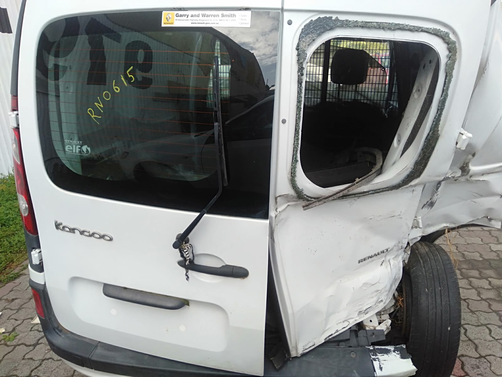 2011 RENAULT KANGOO X61, 10/10-10/12 807212230R LEFT FRONT WINDOW REG MOTOR