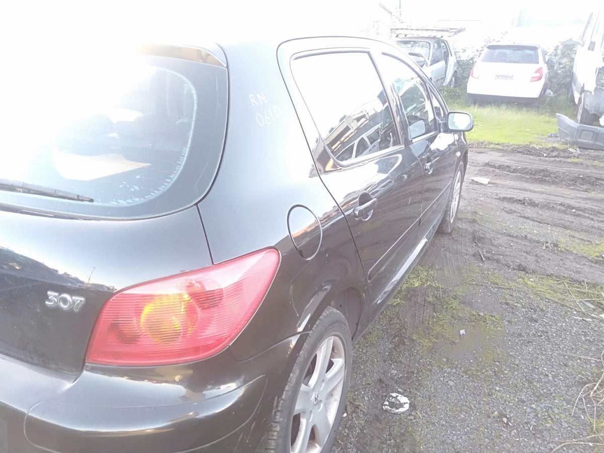 2004 PEUGEOT 307 T5-T6, POWER, NON FOLDING (1 PLUG TYPE), 12/01-12/09 8149CF LEFT DOOR MIRROR