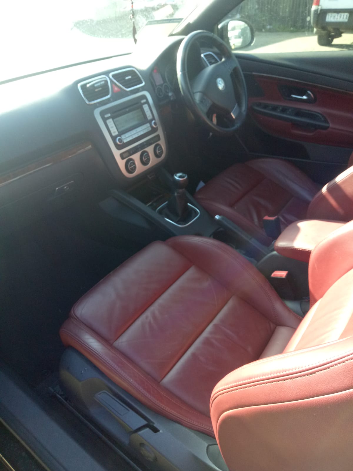 2007 VOLKSWAGEN EOS 1F 02/07-04/11  HIGH LEVEL STOPLIGHT